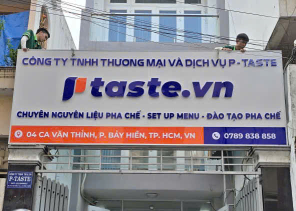 Bảng hiệu Alu chữ nổi Mica